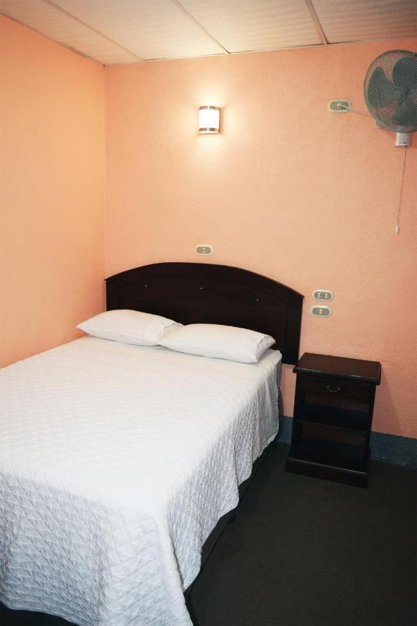 Hotel Fuentes Guatemalaváros Kültér fotó